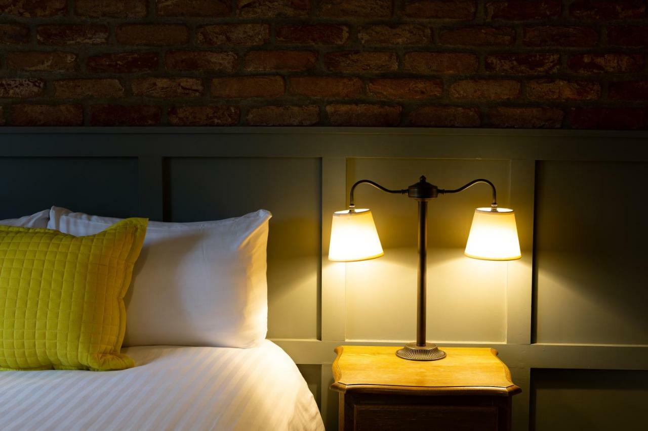 The Poacher Inn Hook  Chambre photo