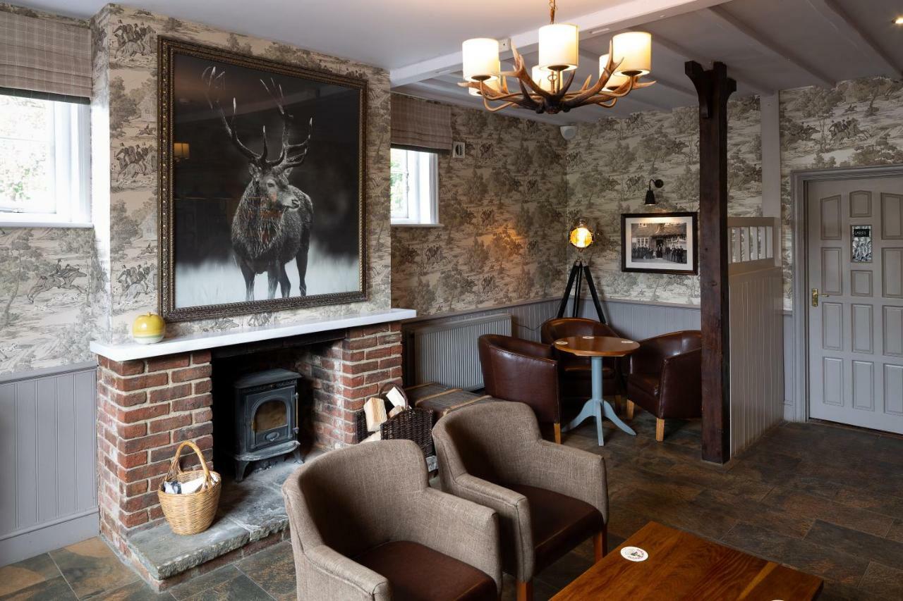 The Poacher Inn Hook  Extérieur photo
